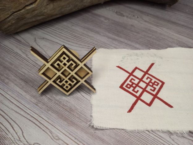 17.580 Вибійка "Берегиня роду  "  з ручкою